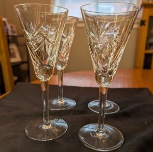 Crystal Wine Glass Set. Waterford. Health Design.